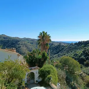  Сasa de vacaciones Casa Medina - Private With Terrace And Sea View, 25 Minutes From Malaga